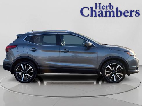 Used 2017 Nissan Rogue Sport SL image 16