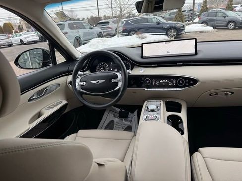 Used 2023 Genesis GV70 2.5T AWD/4WD image 32