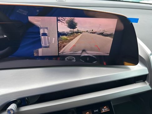 New 2026 Cadillac Vistiq Luxury w/ LPO, Floor Liner Package image 39