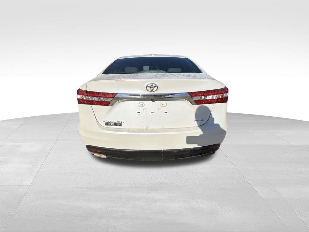 Used 2015 Toyota Avalon XLE Premium FWD image 18