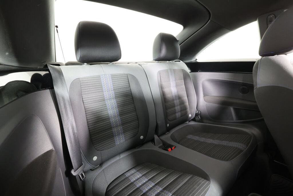 Used 2012 Volkswagen Beetle 2.0T FWD image 15