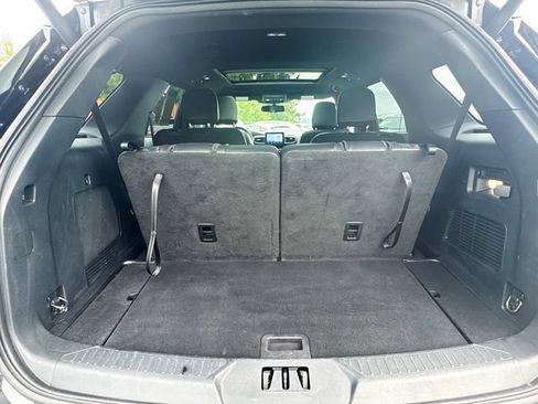 Used 2023 Ford Explorer ST-Line w/ Class IV Trailer Tow Package AWD/4WD image 33
