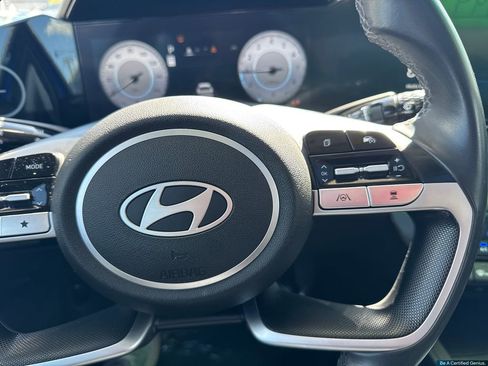 Certified 2025 Hyundai Elantra SEL FWD image 45