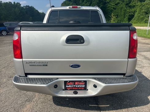 Used 2004 Ford Explorer Sport Trac 2WD image 7