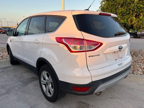 Used 2015 Ford Escape SE FWD image 3