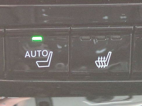 Used 2023 Acura MDX FWD w/ Technology Package image 34