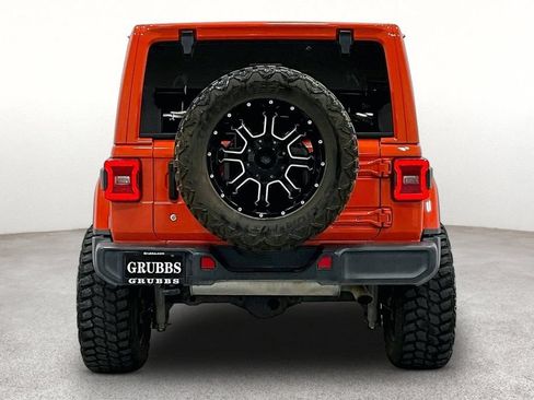 Used 2020 Jeep Wrangler Unlimited Sahara w/ Uconnect 4C Nav & Sound Group AWD/4WD image 5