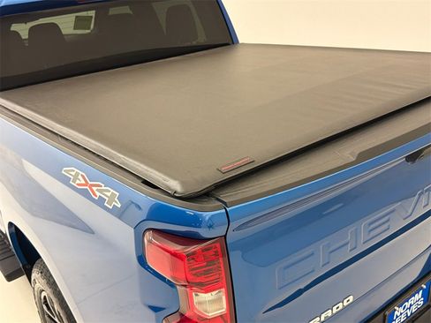 Used 2022 Chevrolet Silverado 1500 Custom image 9