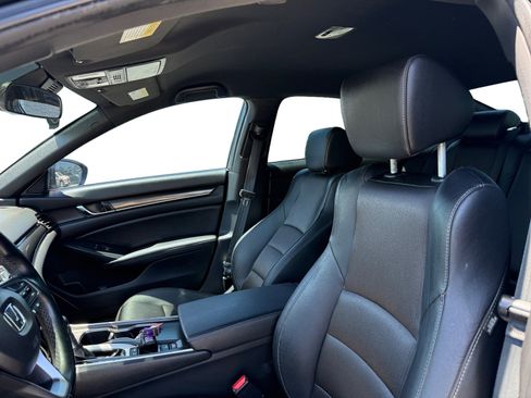 Used 2020 Honda Accord Sport image 10