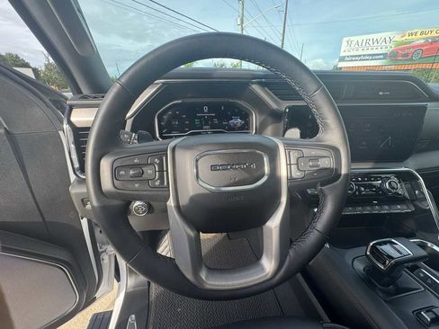 Used 2024 GMC Sierra 1500 Denali w/ Denali Reserve Package AWD/4WD image 16