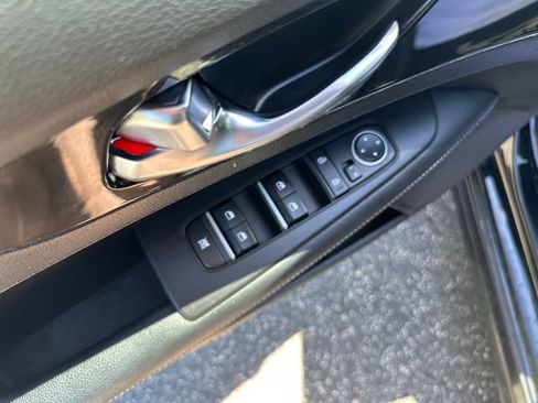 Used 2024 Kia Forte GT-Line FWD image 11