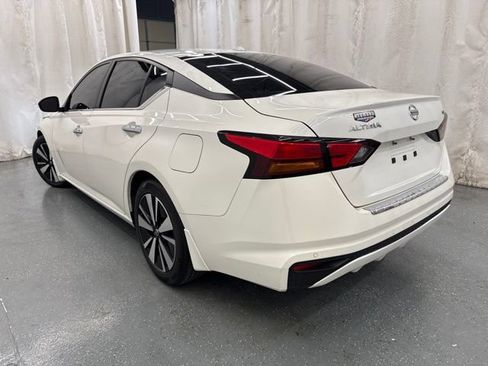 Used 2022 Nissan Altima 2.5 SV FWD image 6