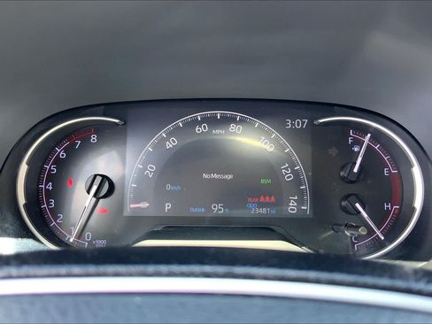 Used 2019 Toyota RAV4 Limited FWD image 25