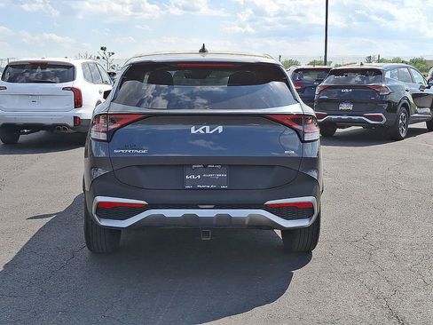 Used 2023 Kia Sportage LX AWD/4WD image 5