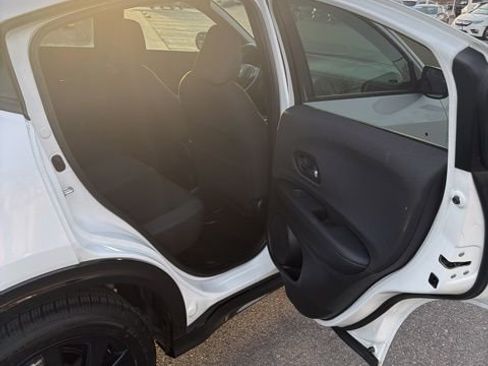 Certified 2022 Honda HR-V Sport image 16