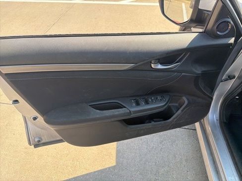 Used 2018 Honda Civic EX image 13