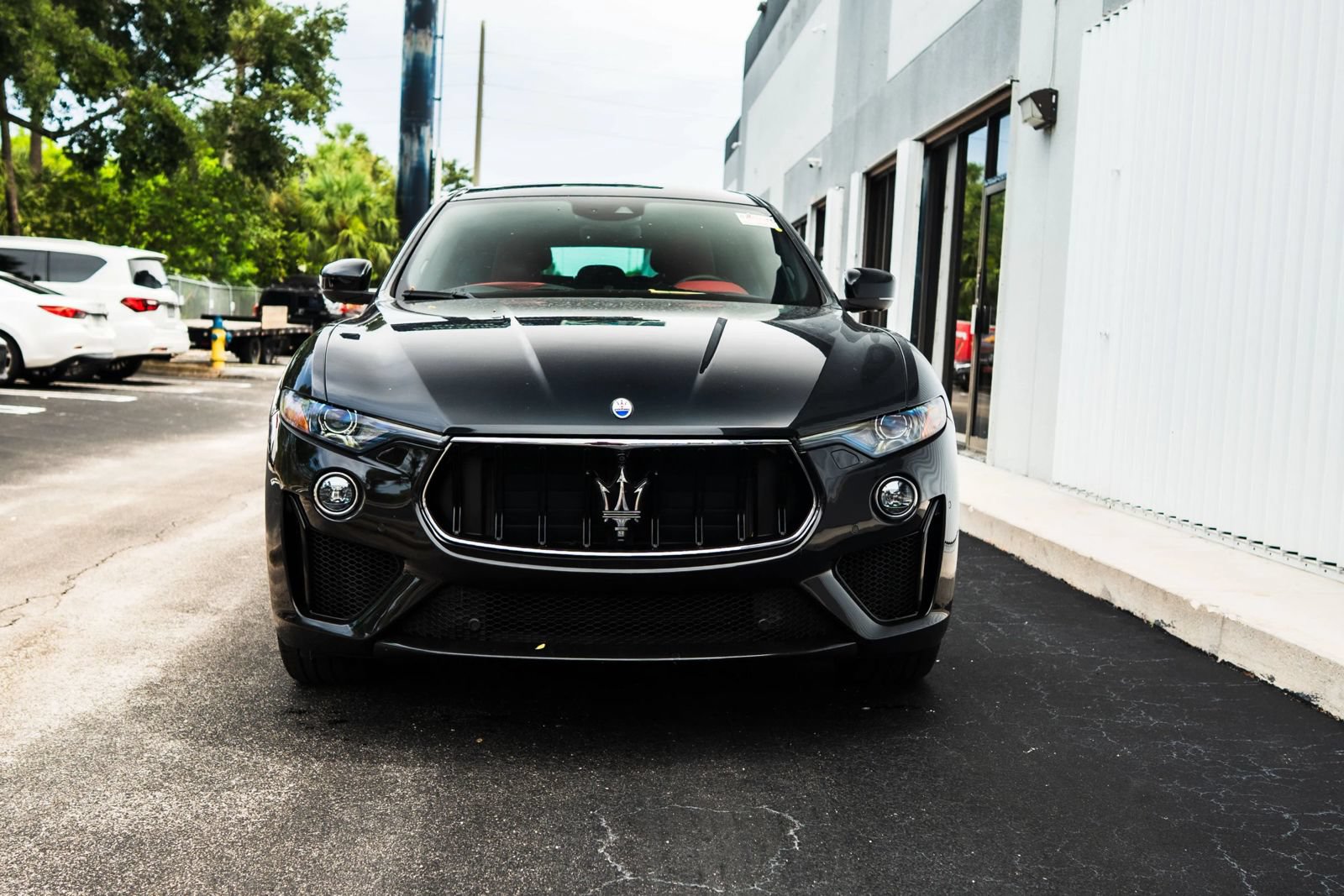 Used 2019 Maserati Levante Trofeo AWD/4WD image 2