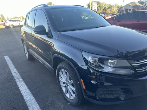 Used 2017 Volkswagen Tiguan S FWD image 2