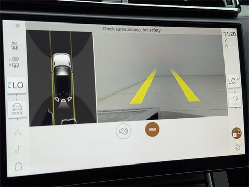 Used 2025 Land Rover Range Rover Velar Dynamic SE image 31