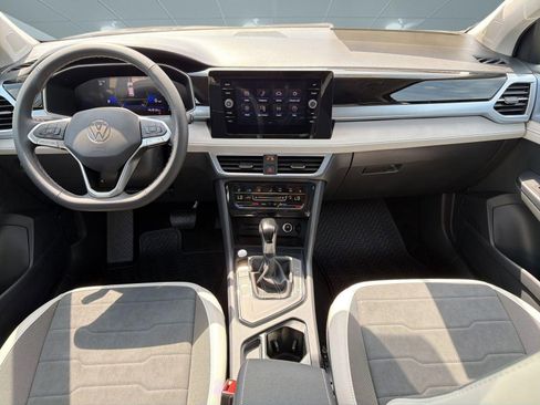 New 2026 Volkswagen Taos SE FWD image 26