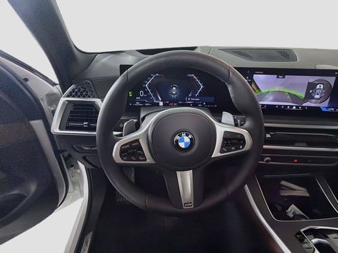 New 2026 BMW X5 sDrive40i w/ M Sport Package RWD image 10