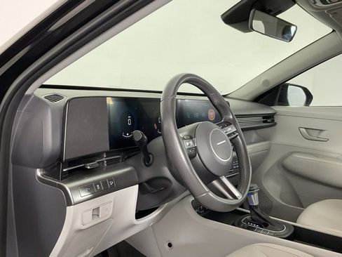 Used 2024 Hyundai Kona SEL image 12