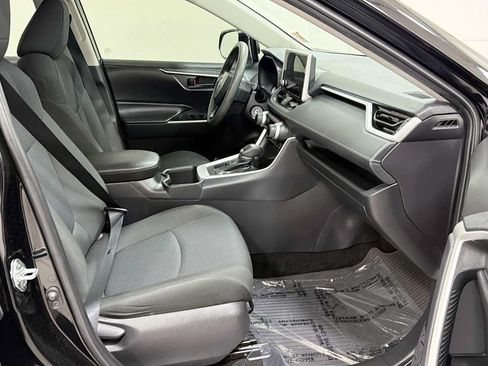Certified 2024 Toyota RAV4 LE AWD/4WD image 29