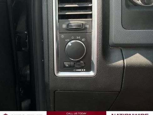 Used 2019 RAM 1500 Classic SLT AWD/4WD image 20
