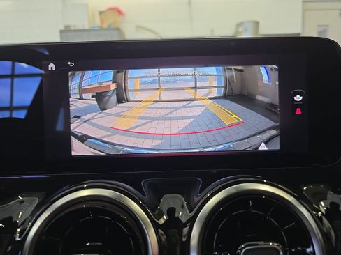 New 2026 Mercedes-Benz GLA 250 image 24