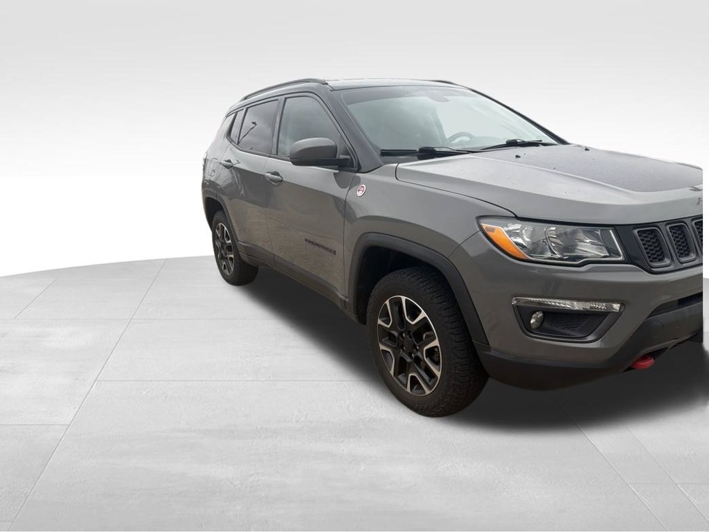 Used 2020 Jeep Compass Trailhawk w/ Cold Weather Group AWD/4WD image 9