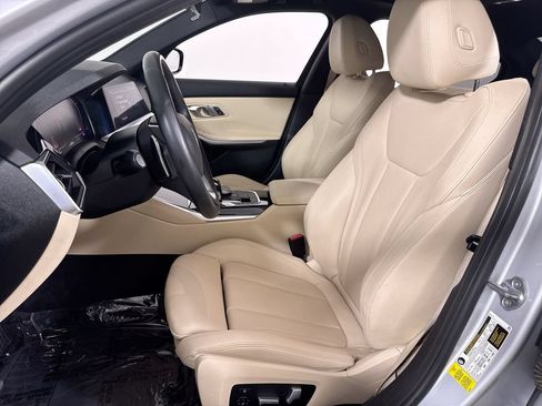 Used 2019 BMW 330i Sedan w/ Premium Package RWD image 11