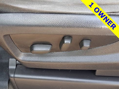 Used 2015 GMC Yukon XL SLE w/ Convenience Package image 6