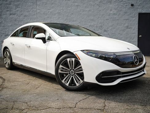 Used 2023 Mercedes-Benz EQS 450+ Sedan image 9