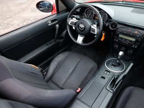 Used 2008 MAZDA MX-5 Miata Touring image 12