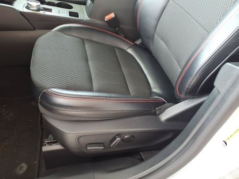 Used 2018 Ford F150 Lariat AWD/4WD image 4