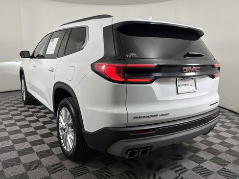Used 2024 GMC Acadia Elevation AWD/4WD image 4