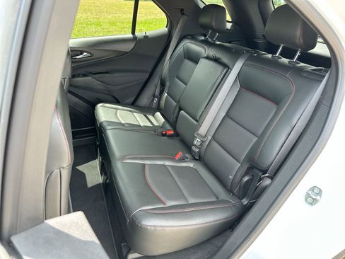 Used 2022 Chevrolet Equinox RS w/ RS Leather Package FWD image 22