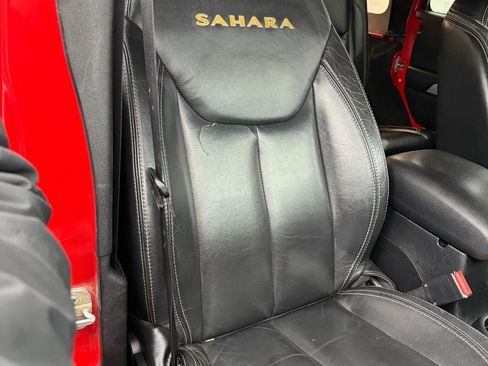 Used 2015 Jeep Wrangler Unlimited Sahara w/ Dual Top Group image 5