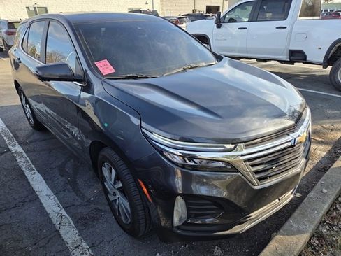 Used 2022 Chevrolet Equinox LT image 3
