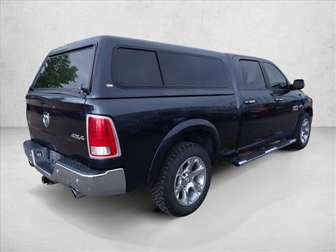 Used 2017 RAM 1500 Laramie w/ Convenience Group AWD/4WD image 3