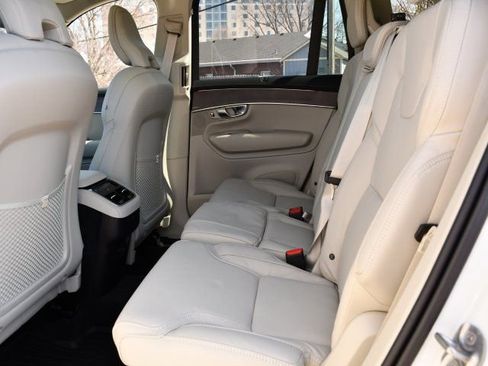 New 2026 Volvo XC90 B6 Ultra w/ Protection Package Premier AWD/4WD image 14