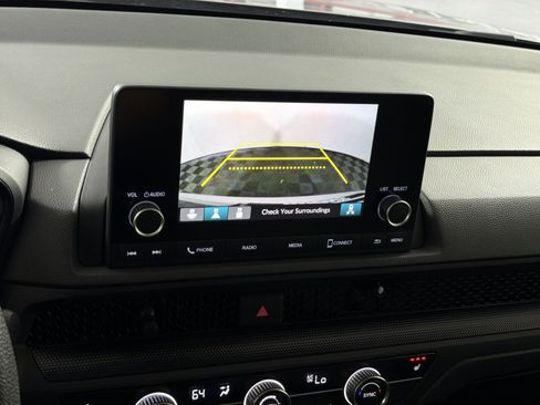 Used 2024 Honda CR-V EX image 19