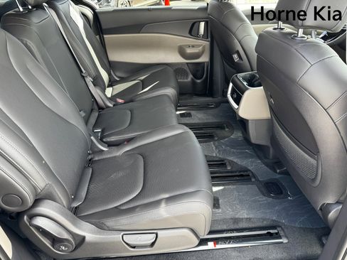 New 2026 Kia Carnival EX FWD image 19