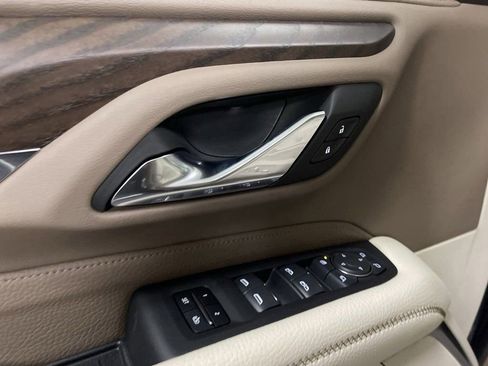 New 2024 GMC Yukon XL Denali w/ Advanced Technology Package image 11