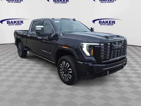 New 2026 GMC Sierra 2500 Denali Ultimate AWD/4WD image 3