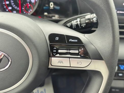 Used 2022 Hyundai Elantra SEL w/ Cargo Package image 22