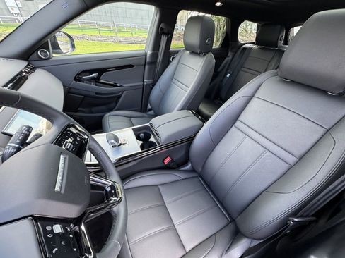 Used 2025 Land Rover Range Rover Evoque S image 22