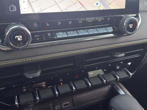 New 2026 Chevrolet Colorado ZR2 w/ ZR2 Bison Edition image 16