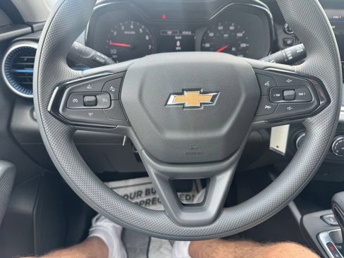 New 2026 Chevrolet Trax LS w/ LS Convenience Package FWD image 16