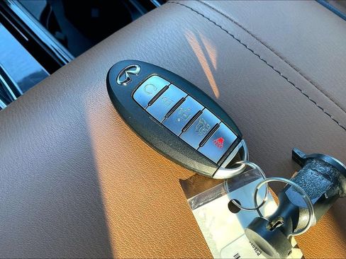 Used 2024 INFINITI QX80 Sensory w/ Cargo Package image 13